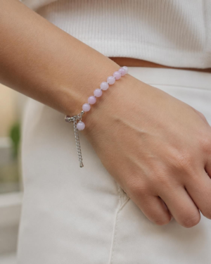 Zestaw biżuterii z kunzytu – naszyjnik i bransoletka handmade Zestaw biżuterii z kunzytu – naszyjnik i bransoletka handmade – zdjęcie produktu